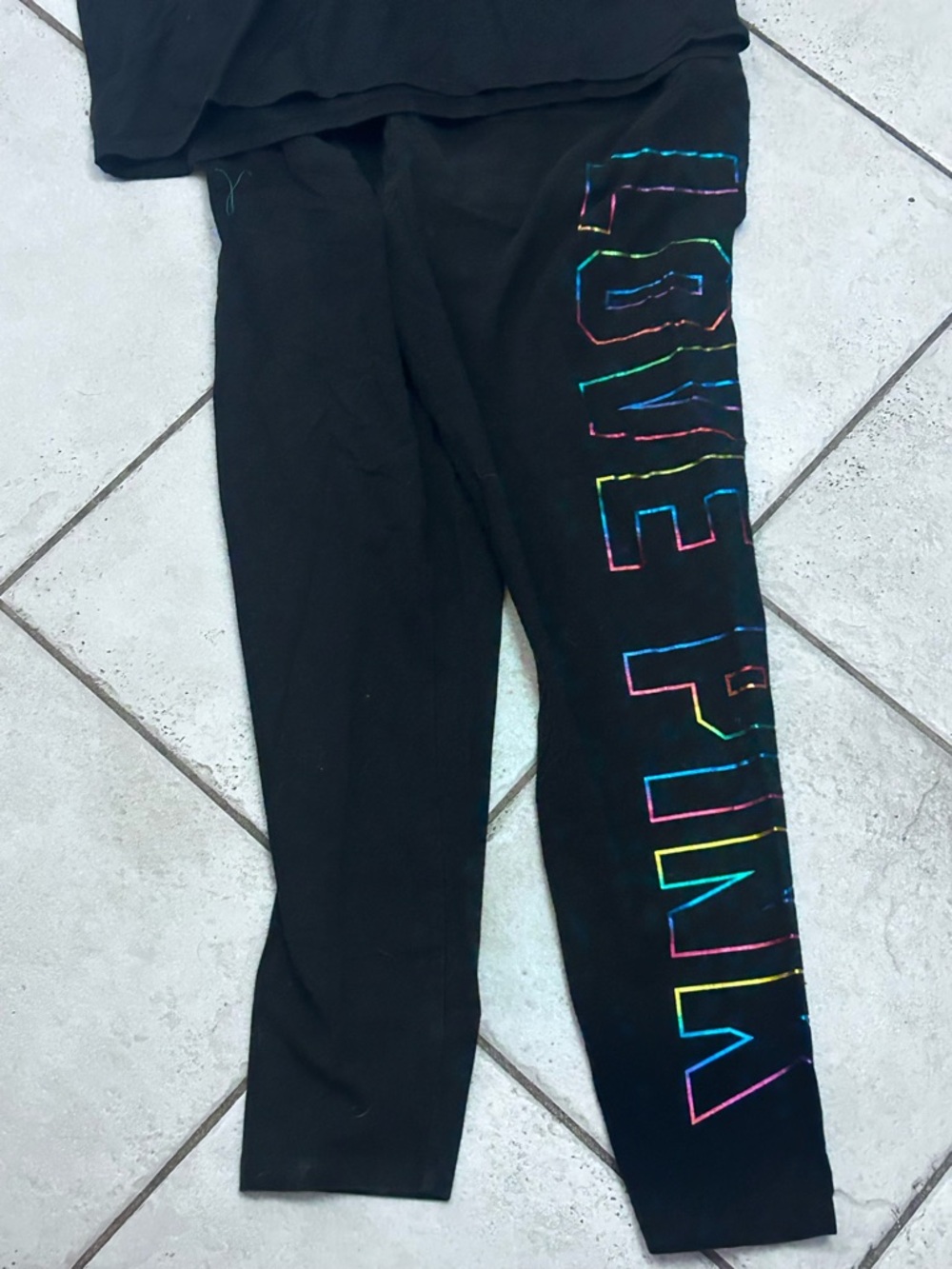 PINK Victoria's Secret Black Tee with Rainbow-Trim Logo - Picture 4 of 4